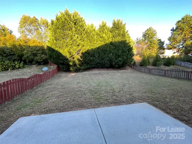 $2,495 | 9029 Seamill Road, Charlotte, NC 28278