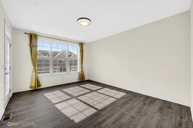 $4,900 | 2159 Coral Lane, Glenview, IL 60026