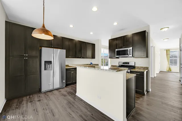 $4,900 | 2159 Coral Lane, Glenview, IL 60026