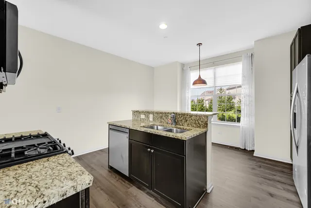 $4,900 | 2159 Coral Lane, Glenview, IL 60026