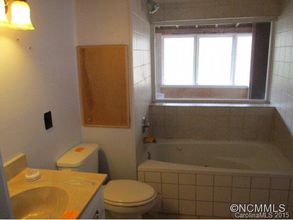1502 Watershed Road Mars Hill, NC 28754 - Photo 15 of 24 Gallery Image 15