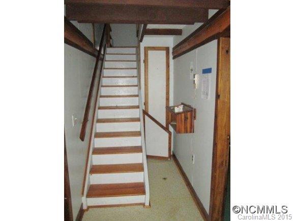 1502 Watershed Road Mars Hill, NC 28754 - Photo 4 of 24 Gallery Image 4