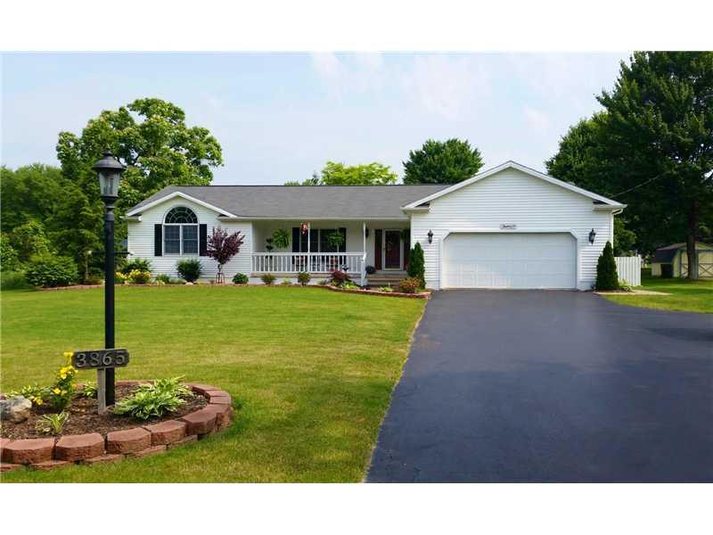 3865 Morefield Road Hermitage, PA 16148 - Photo 1 of 25 Exterior Front.