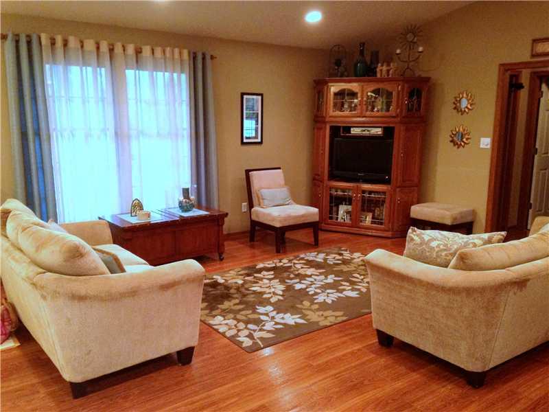3865 Morefield Road Hermitage, PA 16148 - Photo 2 of 25 Great Room.