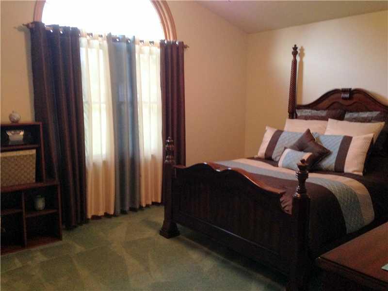 3865 Morefield Road Hermitage, PA 16148 - Photo 14 of 25 Bedroom.