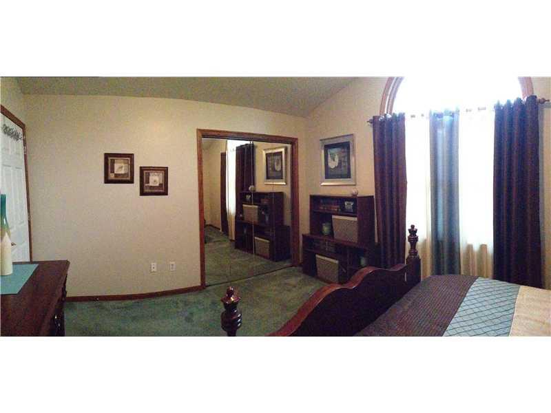 3865 Morefield Road Hermitage, PA 16148 - Photo 15 of 25 Bedroom.
