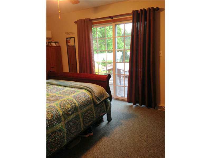 3865 Morefield Road Hermitage, PA 16148 - Photo 17 of 25 Bedroom.