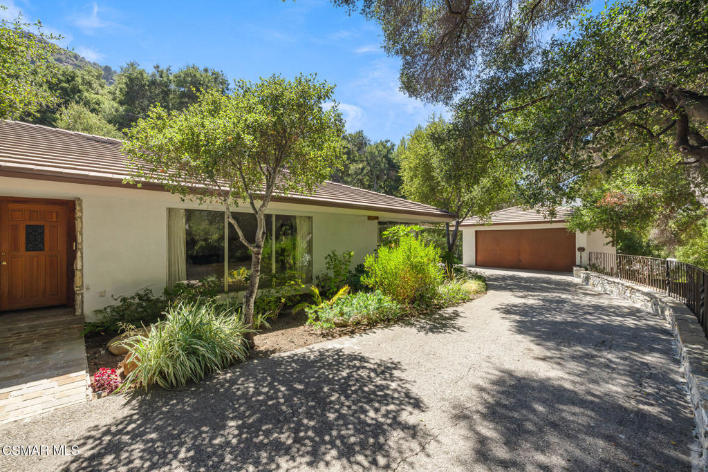 25820 Piuma Road Calabasas, CA 91302 - Photo 37 of 57 Gallery Image 37