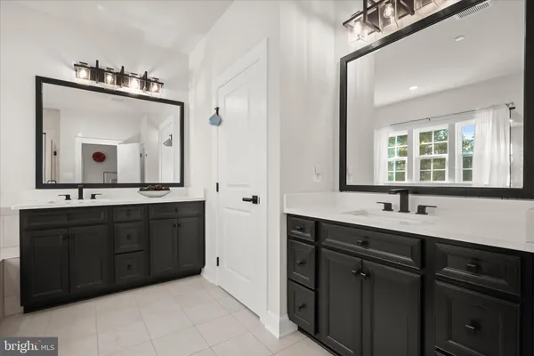 $1,394,000 | 7936 Lawndale Circle, Columbia, MD 21044