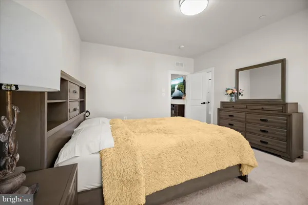 $1,394,000 | 7936 Lawndale Circle, Columbia, MD 21044