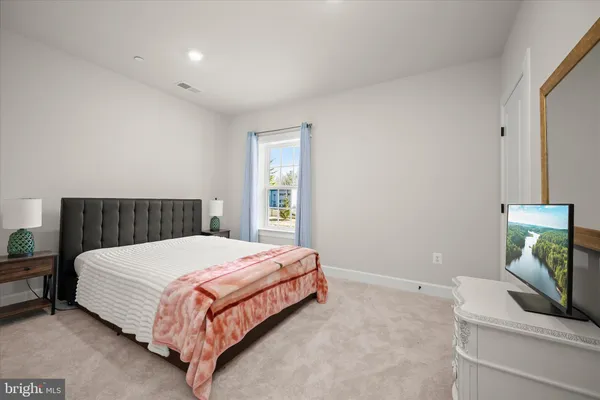 $1,394,000 | 7936 Lawndale Circle, Columbia, MD 21044