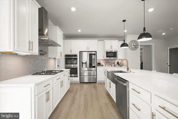 $1,394,000 | 7936 Lawndale Circle, Columbia, MD 21044