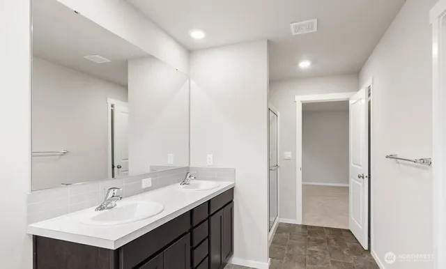 $2,899 | 18726 Lipoma Place East, Puyallup, WA 98374