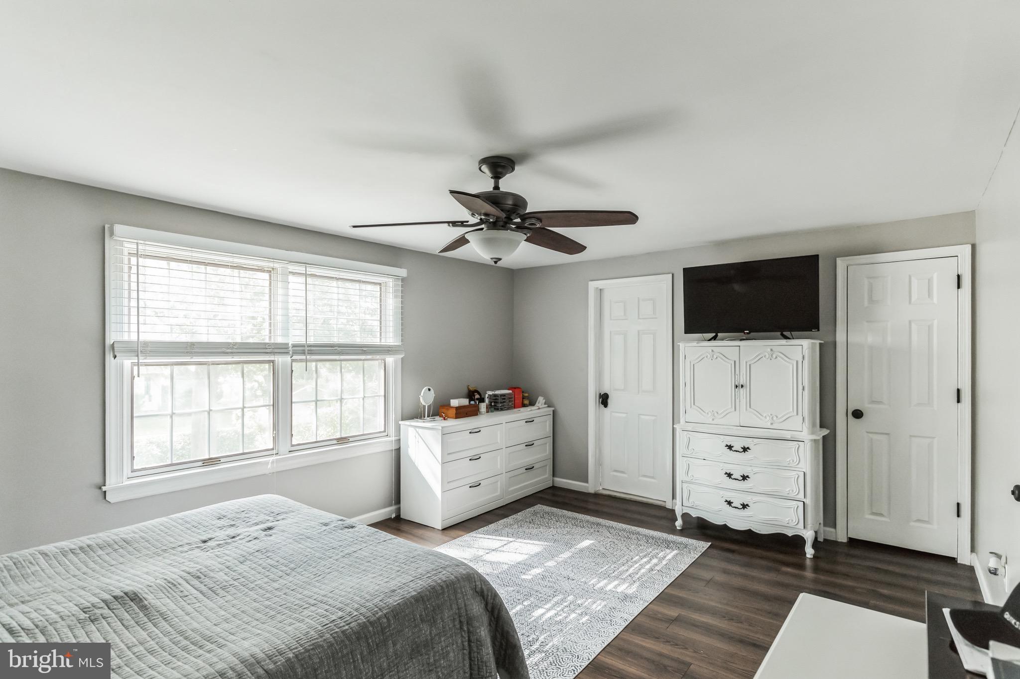 2400 Yellowstone Road Cinnaminson, NJ 08077 - Photo 23 of 32