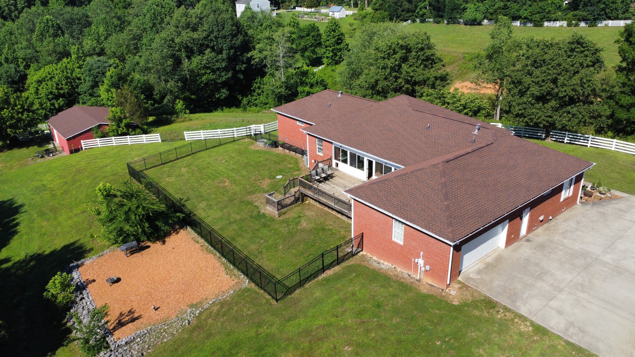 2251 Davidson Graveyard Road Clarksville, TN 37043 - Photo 7 of 78 an aerial view of a house