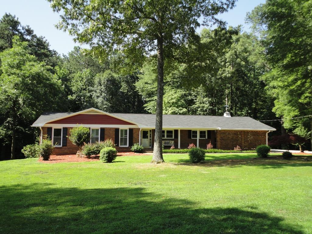 Supreme Chatham built 4-sided brick Ranch on full & finished basement!