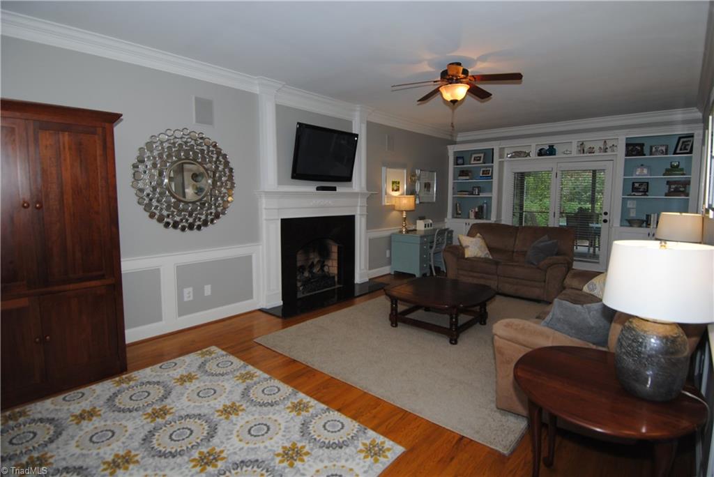 8008 Glengarriff Road Clemmons, NC 27012 - Photo 3 of 26 Gallery Image 3