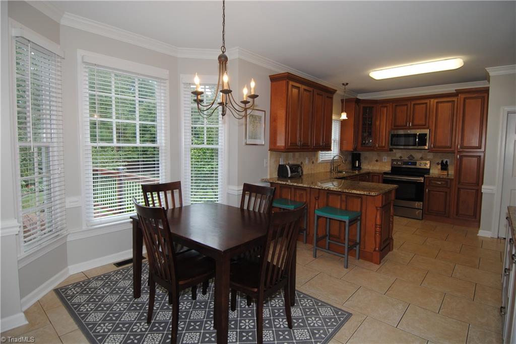 8008 Glengarriff Road Clemmons, NC 27012 - Photo 5 of 26 Gallery Image 5
