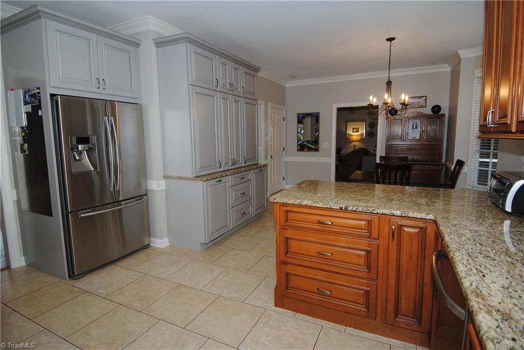 8008 Glengarriff Road Clemmons, NC 27012 - Photo 7 of 26 Gallery Image 7