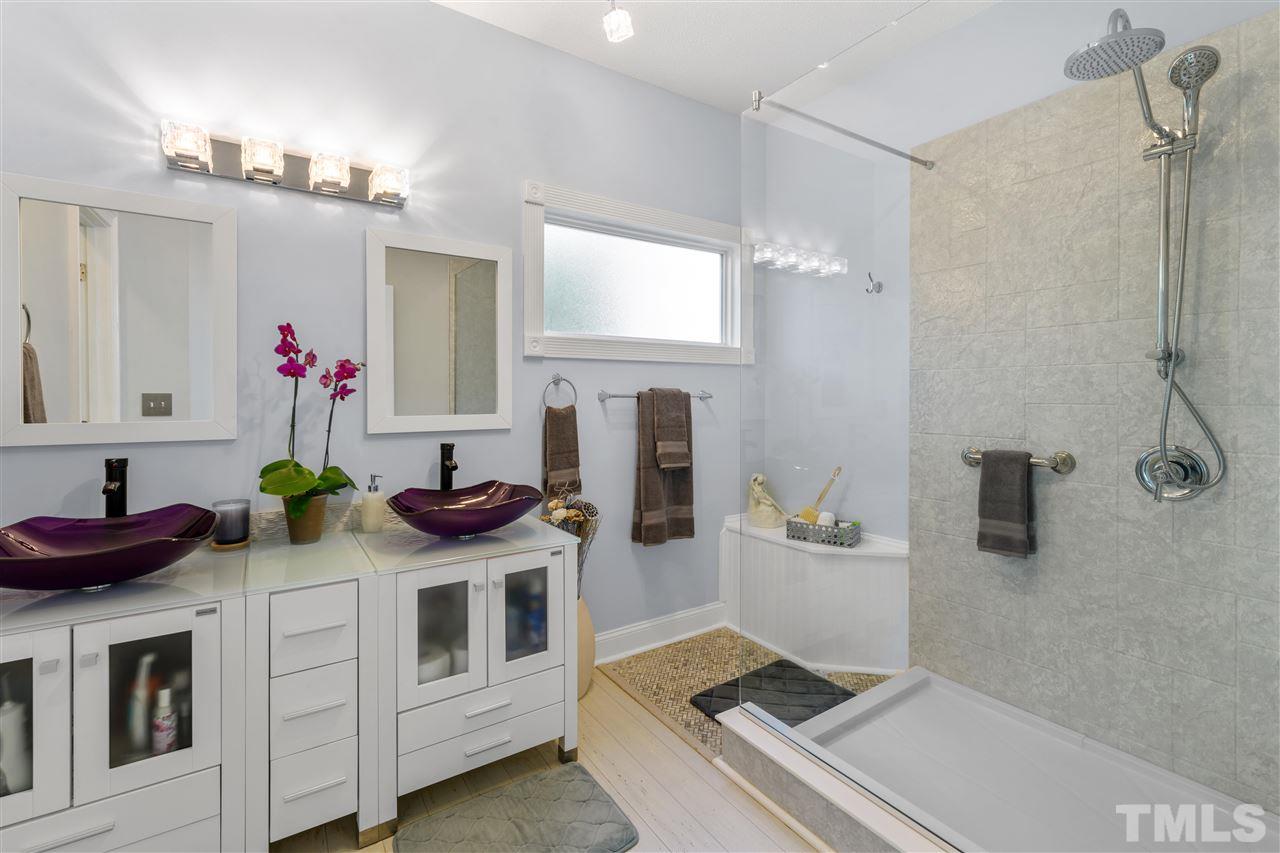 7601 Overland Trail Raleigh, NC 27615 - Photo 16 of 30 Double vanity