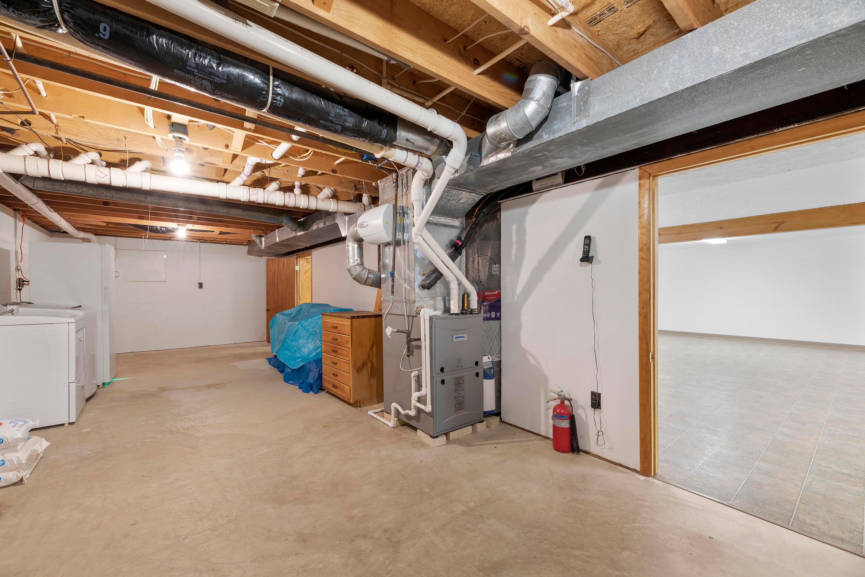 1501 Zuber Road Grove City, OH 43123 - Photo 40 of 51 MAR_5736