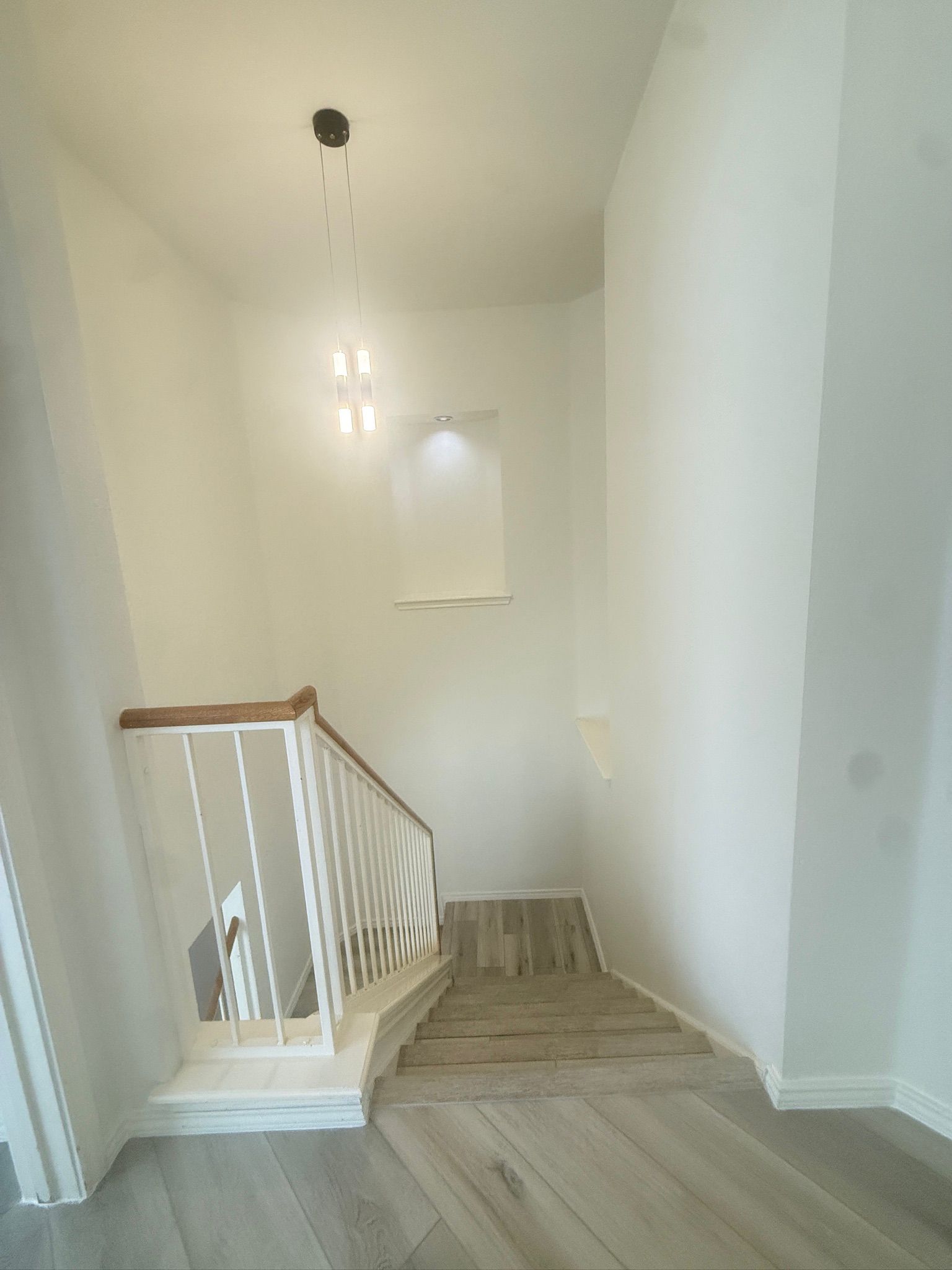 1900 Scofield Ridge Parkway, Unit 2103 Austin, TX 78727 - Photo 25 of 35 Lots of natural light everywhere.