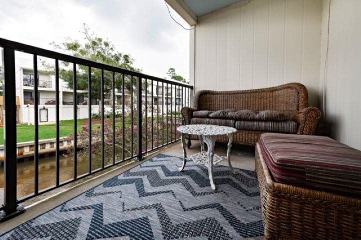 710 South Mobile Street, Unit 52 Fairhope, AL 36532 - Photo 28 of 58 Balcony