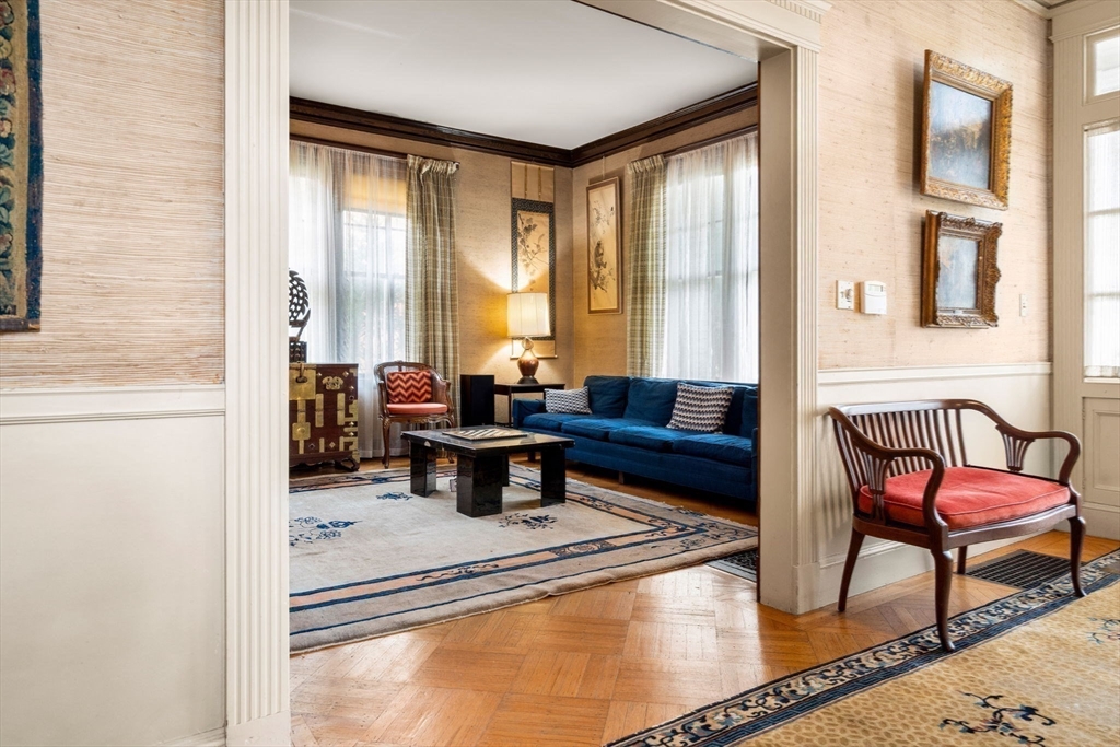 17 Berkeley Street Cambridge, MA 02138 - Photo 4 of 37 a living room with furniture and a window