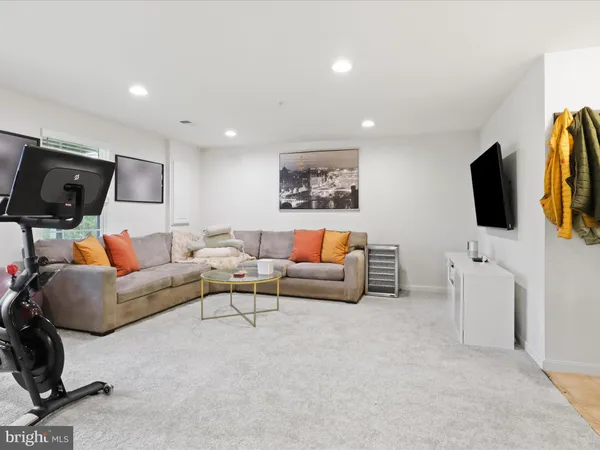 $475,000 | 908 Evers Avenue, Capitol Heights, MD 20743
