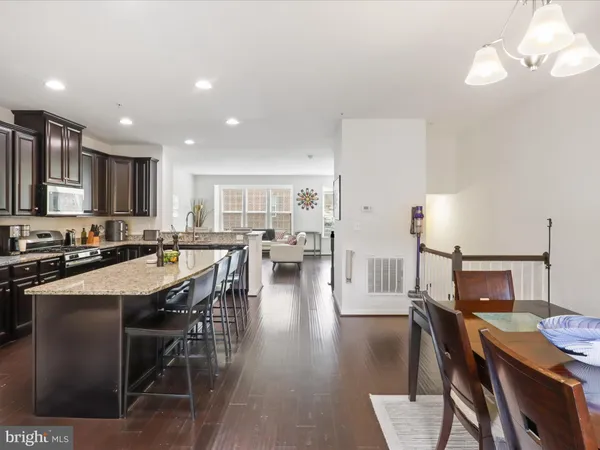 $475,000 | 908 Evers Avenue, Capitol Heights, MD 20743