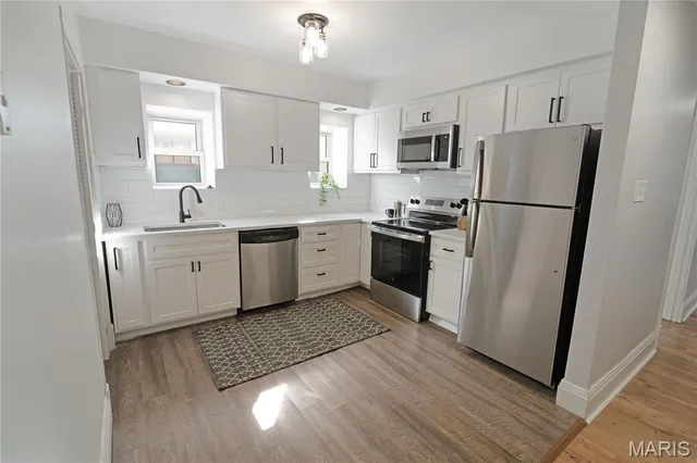 $2,650 | 4512 Westminster Place, St. Louis, MO 63108