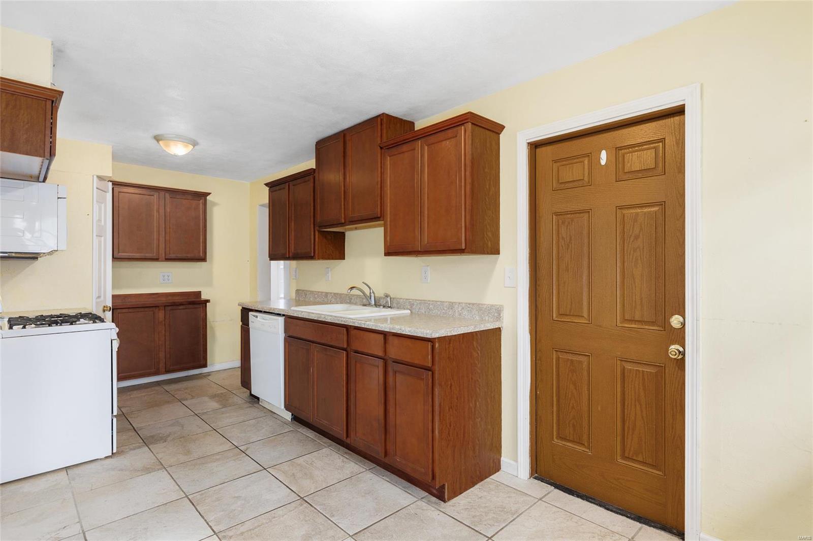 532 Shellview Street Bethalto, IL 62010 - Photo 7 of 26
