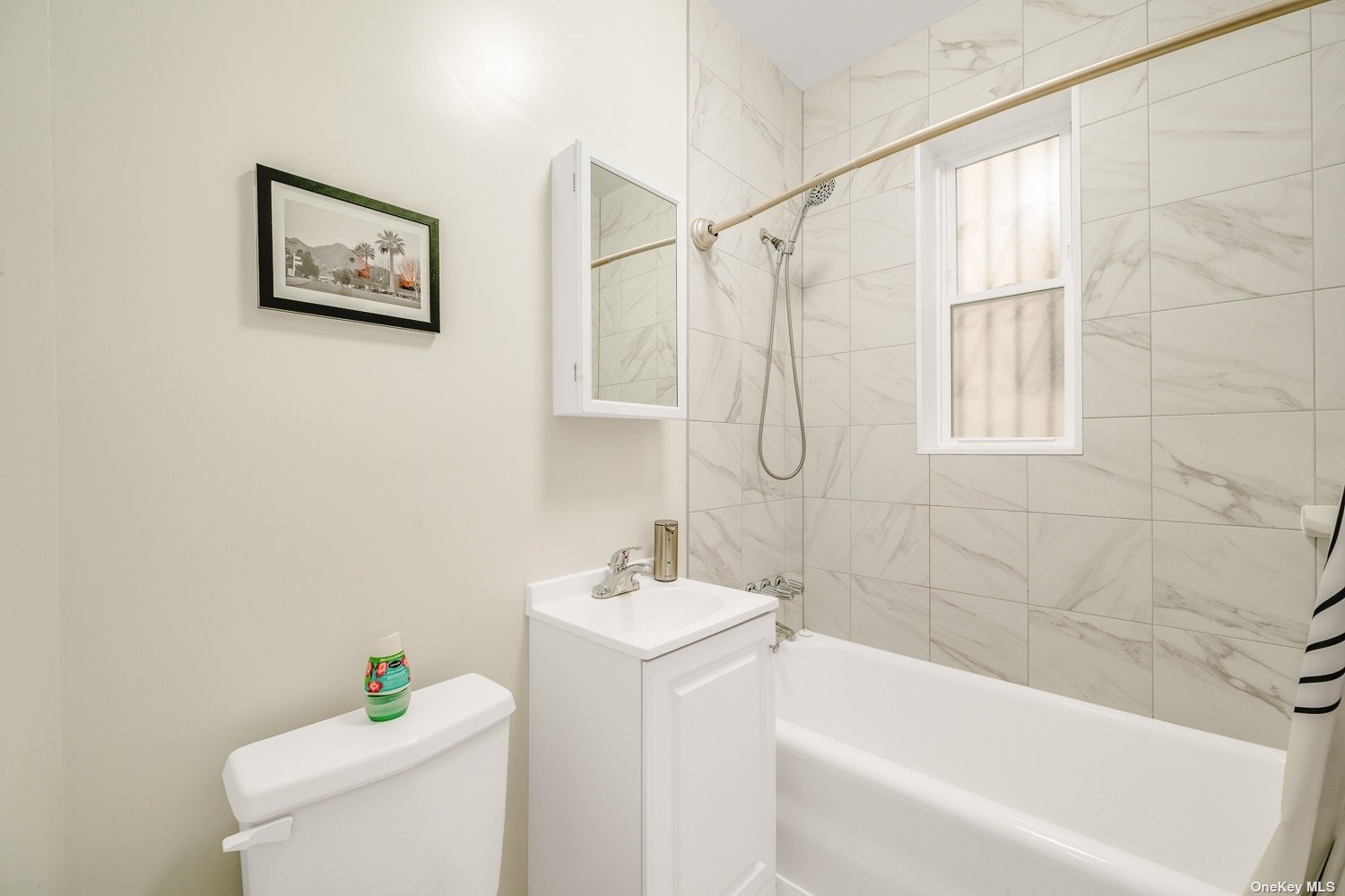 18-31 Ditmars Boulevard Queens, NY 11105 - Photo 11 of 23