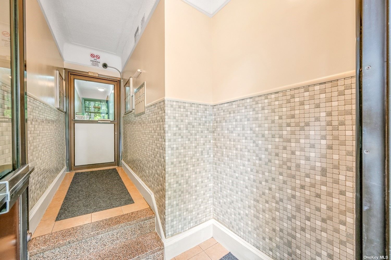 18-31 Ditmars Boulevard Queens, NY 11105 - Photo 5 of 23