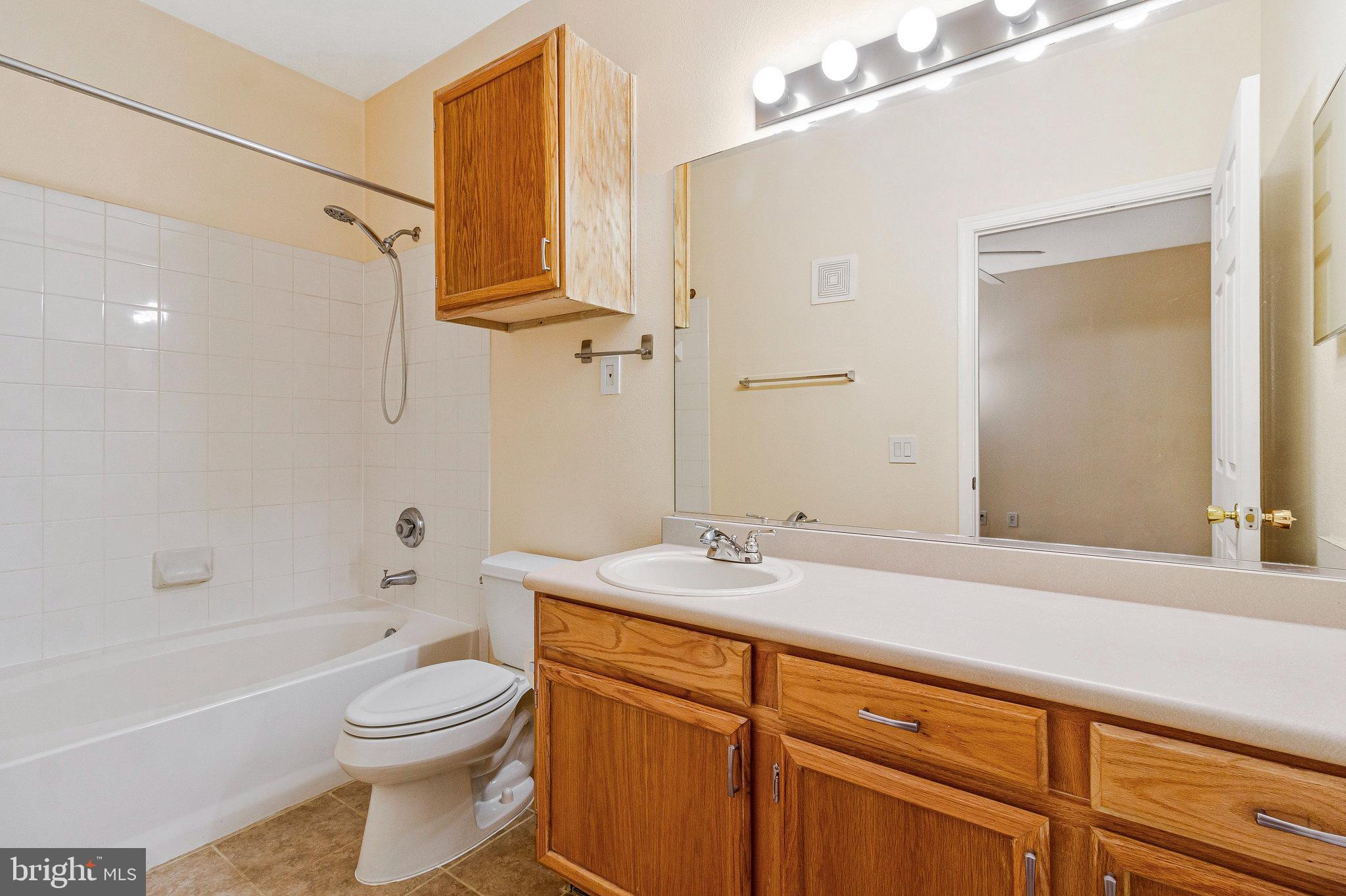 1600 Spring Gate Dr., Unit 2202 McLean, VA 22102 - Photo 19 of 36