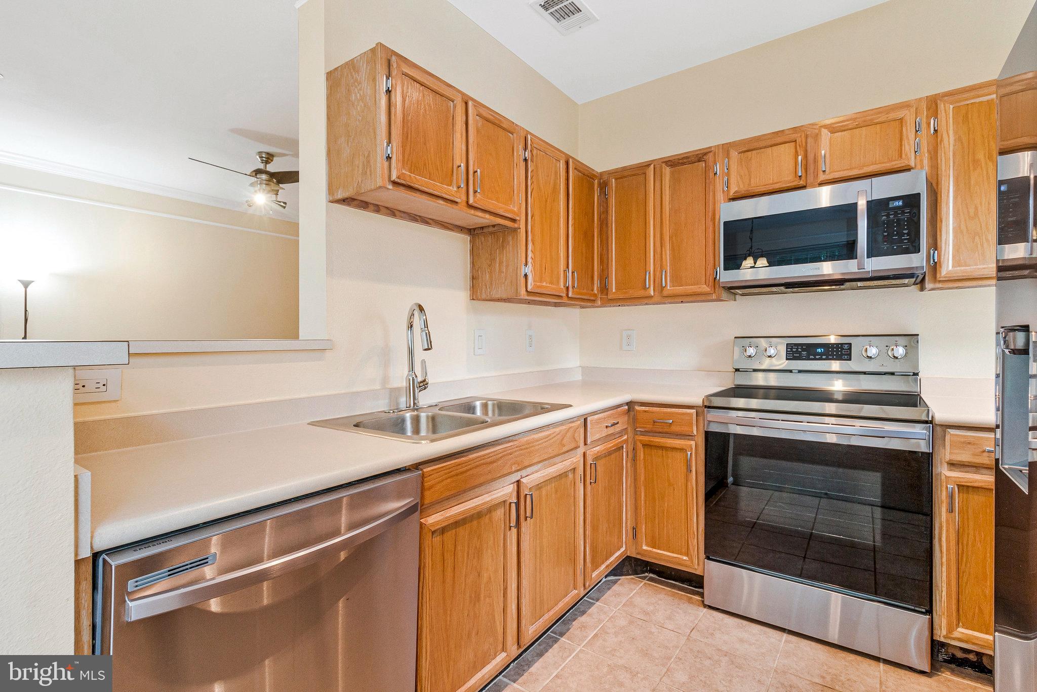1600 Spring Gate Dr., Unit 2202 McLean, VA 22102 - Photo 8 of 36
