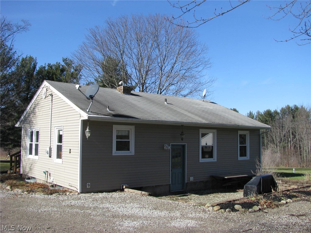 10091 Cutts Road Chardon, OH 44024 - Photo 4 of 19