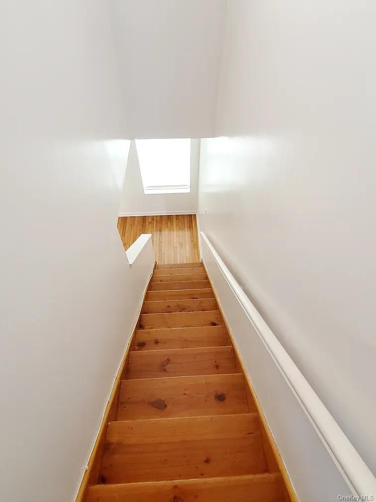 115 Vanderbilt Avenue, Unit 115A Brooklyn, NY 11205 - Photo 9 of 10 a view of entryway