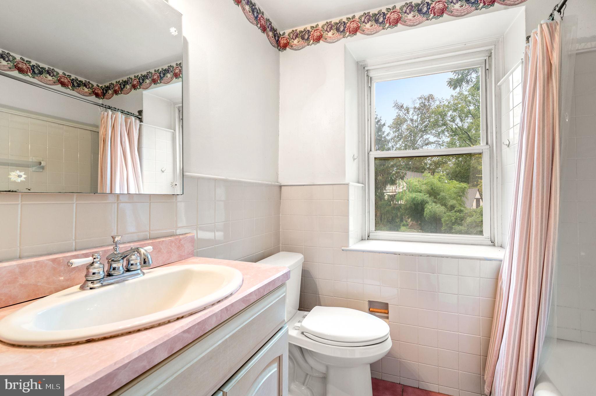 3 Crest Lane Swarthmore, PA 19081 - Photo 23 of 33 Hall Bathroom