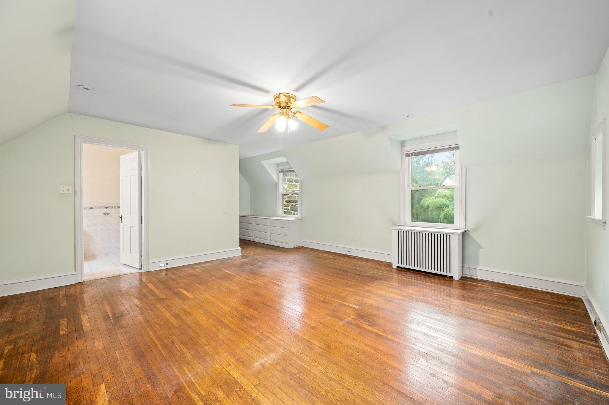 3 Crest Lane Swarthmore, PA 19081 - Photo 25 of 33 Primary Bedroom