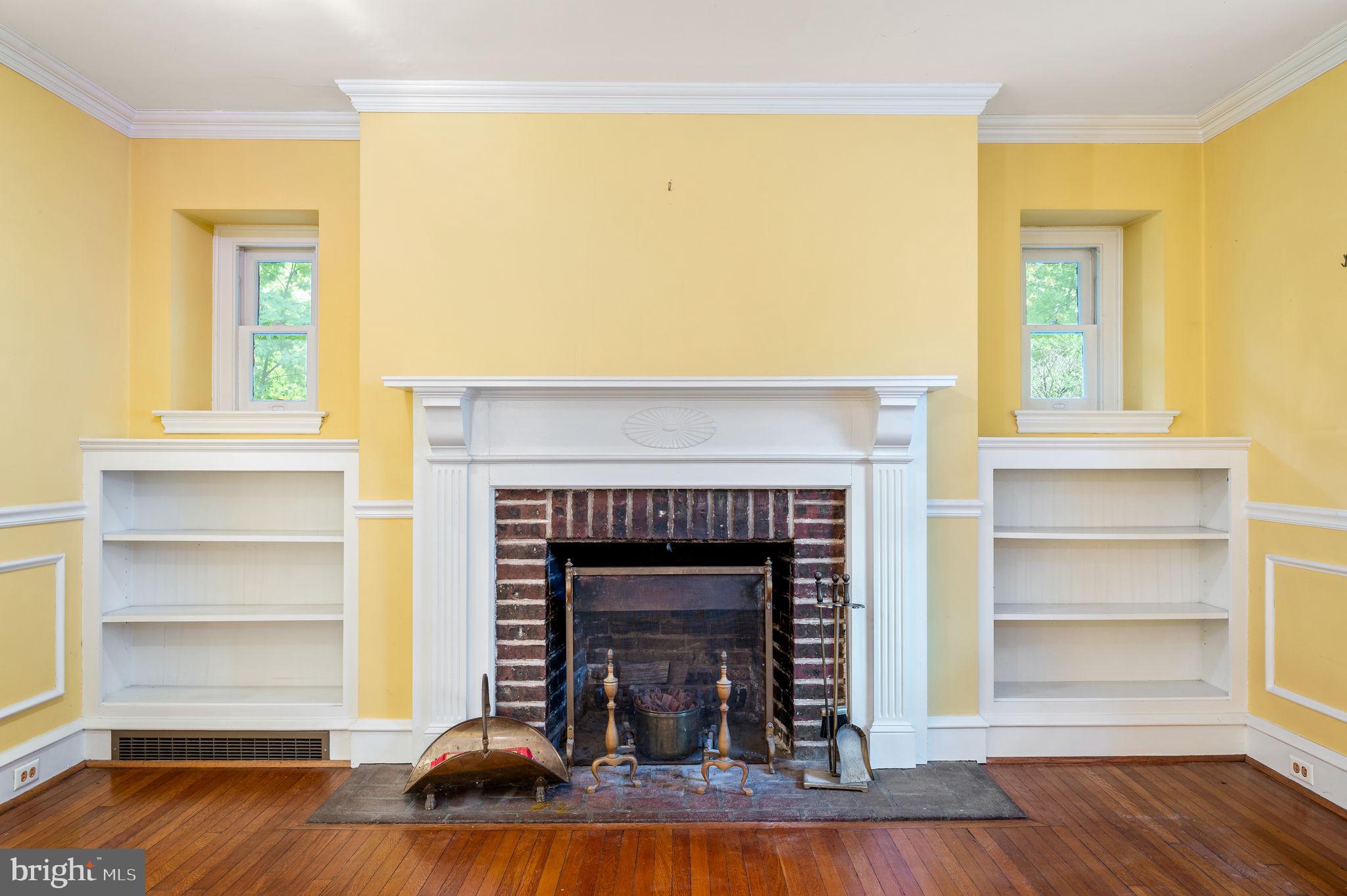 3 Crest Lane Swarthmore, PA 19081 - Photo 5 of 33 Living Room