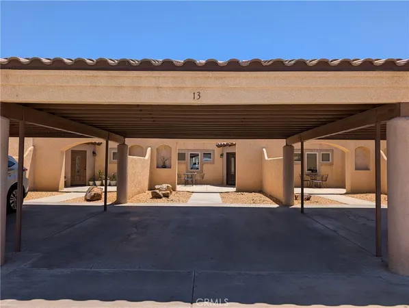 $1,800 | 27160 Vista Helendale Ca, Unit 13, Helendale, CA 92342