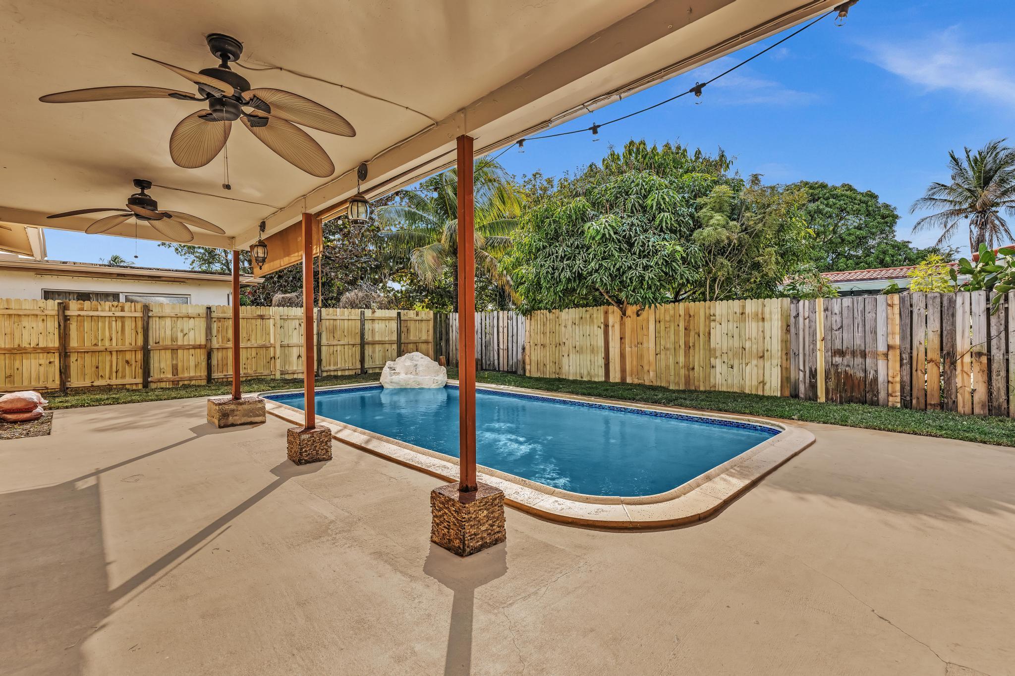 2171 Northwest 84th Way Sunrise, FL 33322 - Photo 32 of 40 FPP00546