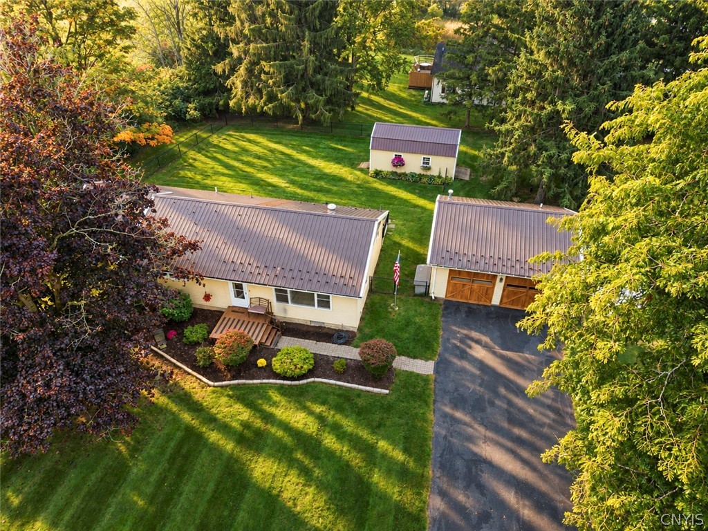 3735 Fisher Road Skaneateles, NY 13152 - Photo 2 of 28 Gallery Image 2