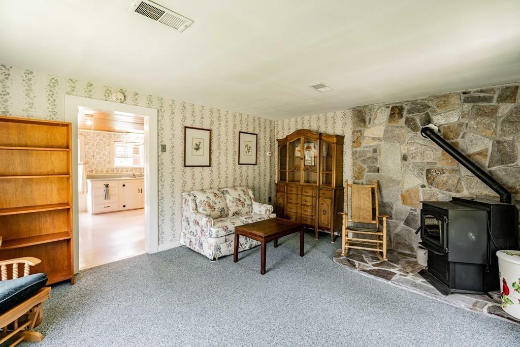 11 Dingley Dell Road Brimfield, MA 01010 - Photo 20 of 42 a living room with furniture