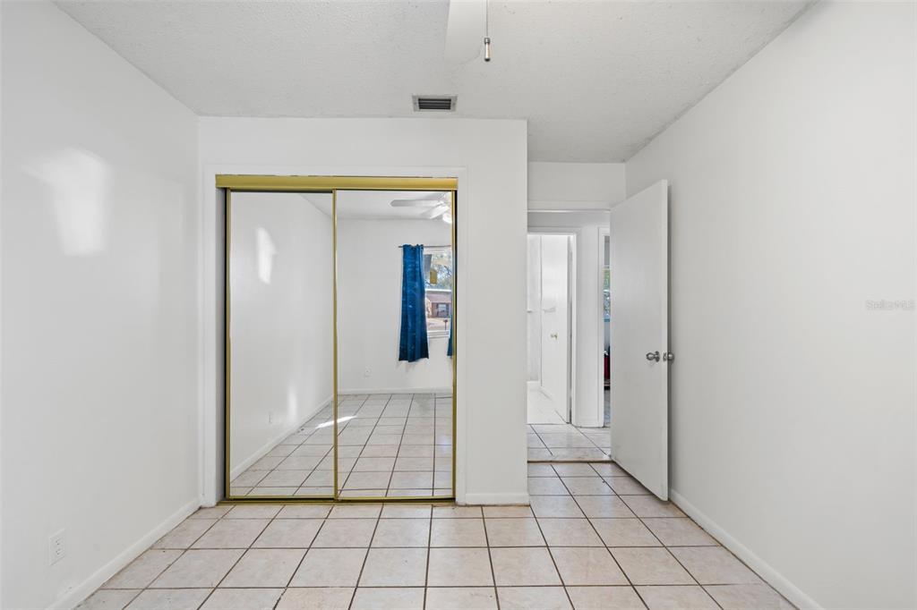 5921 Yorkshire Road Tampa, FL 33634 - Photo 19 of 36