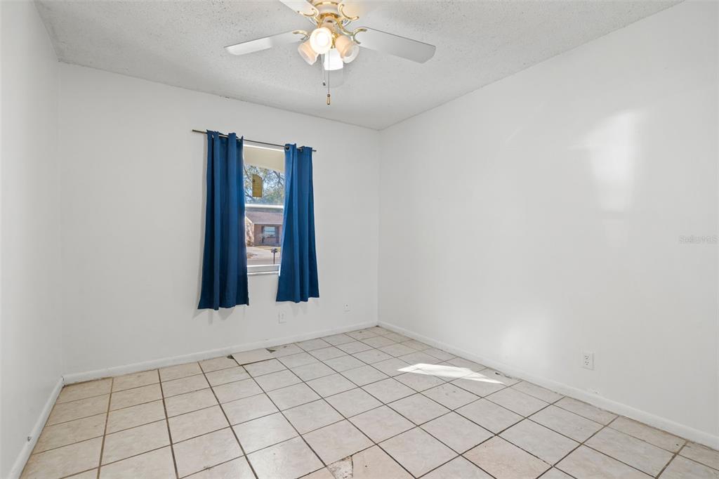 5921 Yorkshire Road Tampa, FL 33634 - Photo 24 of 36