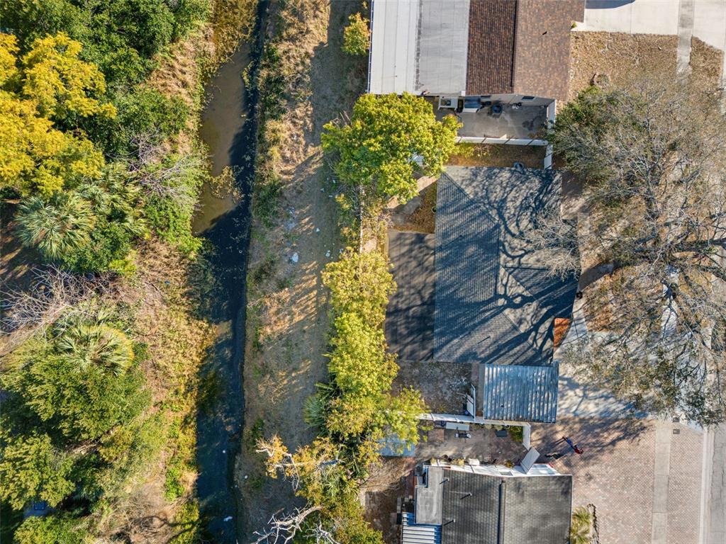 5921 Yorkshire Road Tampa, FL 33634 - Photo 33 of 36