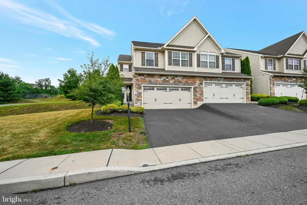 $289,900 | 5 East Abby Lane, Schuylkill Haven, PA 17972