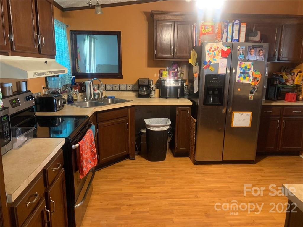 1410 Houston Mill Road Conover, NC 28613 - Photo 8 of 19 Gallery Image 8